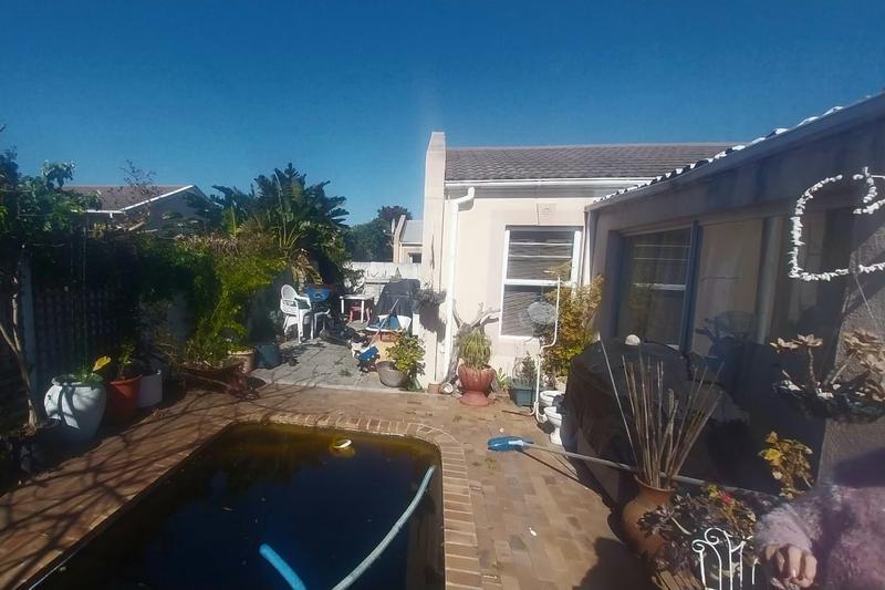 3 Bedroom Property for Sale in Plattekloof Glen Western Cape